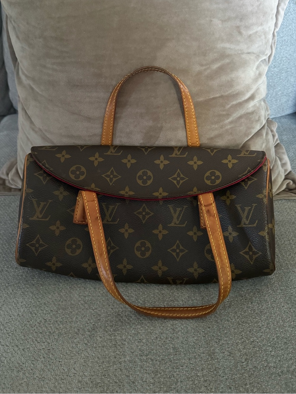 Louis Vuitton Sonatine
Handbag in Monogram Canvas